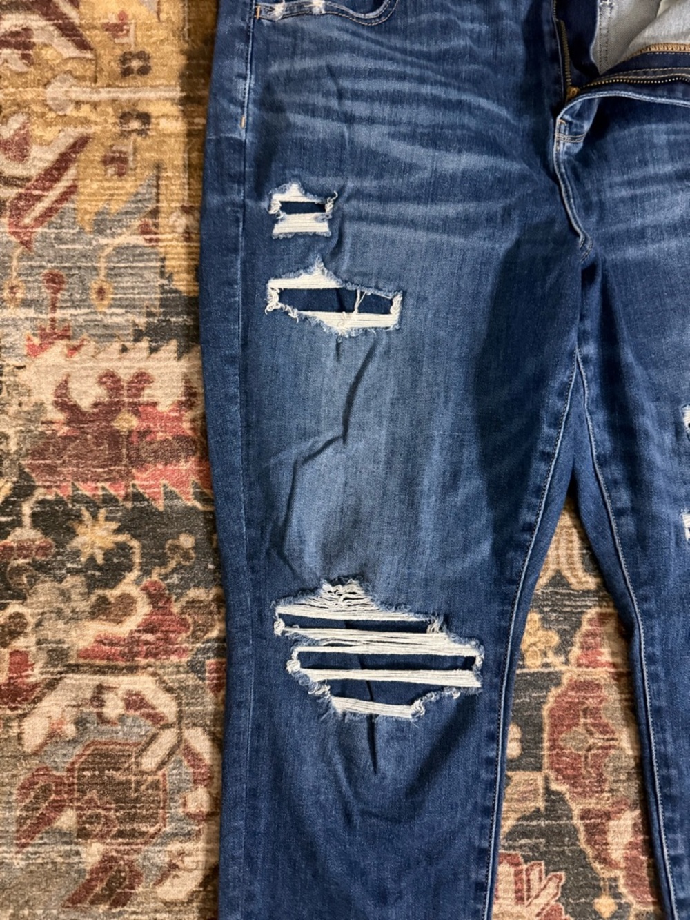 American Eagle Dark Wash Distressed Curvy Jegging - Picture 2 of 10